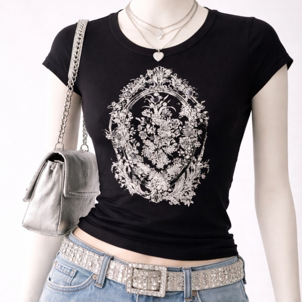 White House Black Market Black Ornate Graphic Tee Size Medium Y2K Gothic Floral